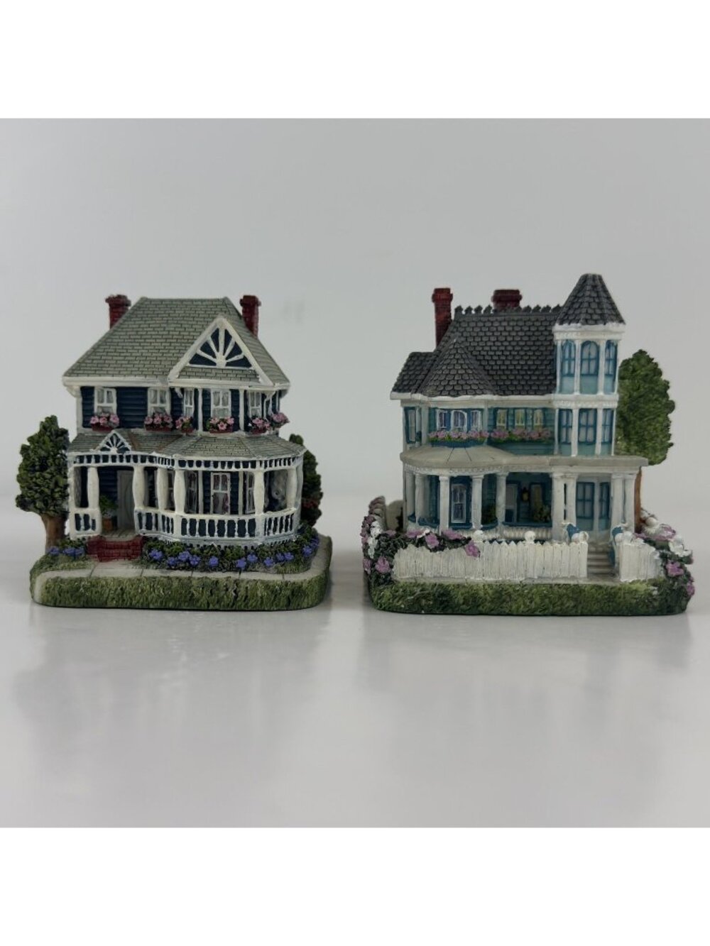 Vtg 2000 Liberty Falls Miniature Village Set Mayor Griffin Jeremiah Sobels Homes